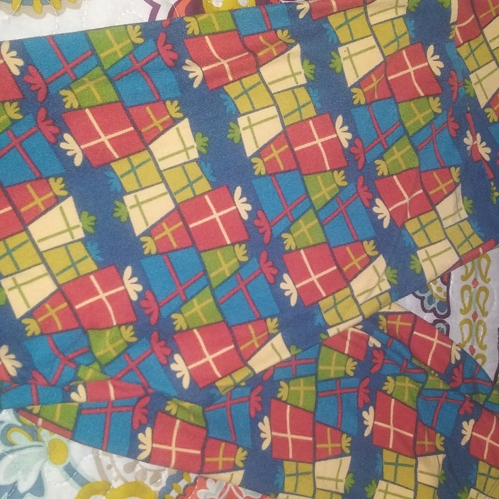 LuLaRoe leggings OS Christmas